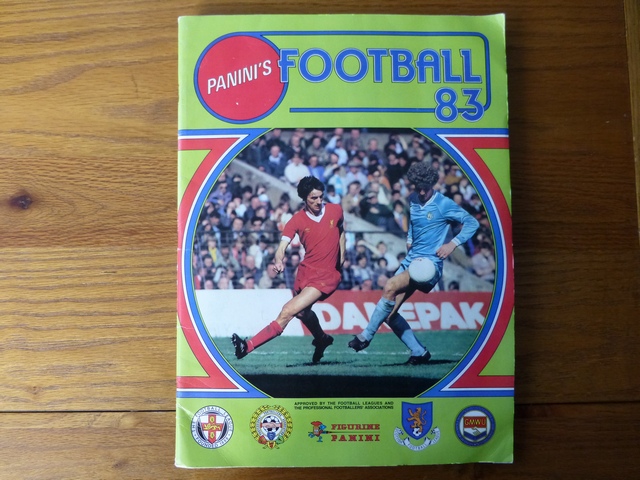 Panini Football 83 Complete Sticker Album (01)