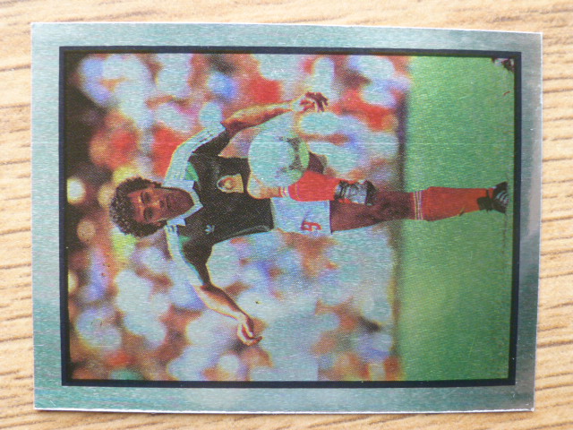 Daily Mirror Soccer 88 Sticker – Hugo Sanchez (No.357)
