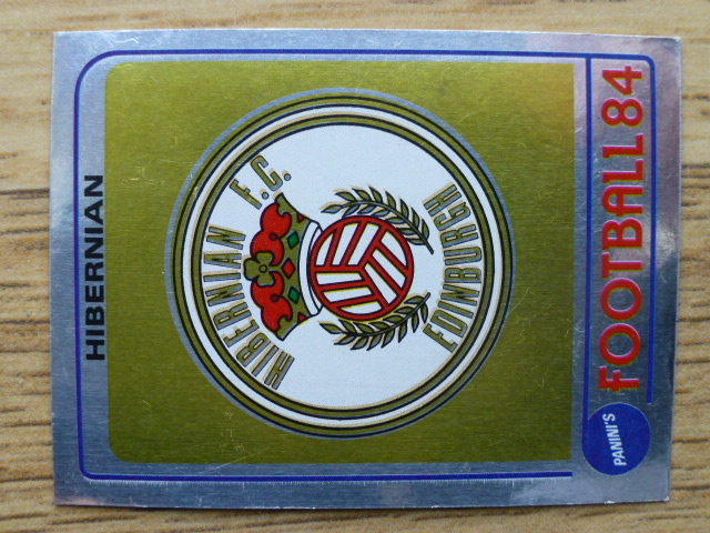 Panini Football 84 Badge - Hibernian (No.482)
